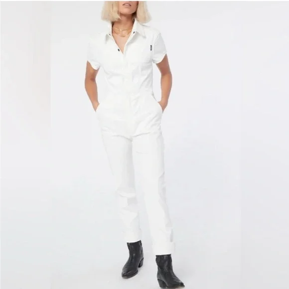 NWOT WHITE JUMPSUIT SIZE L
ATWYLD - Pit Crew Jumpsuit
Never worn! - Picture 2 of 3